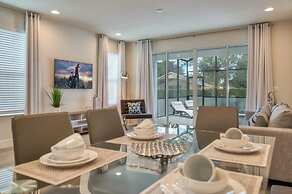 Spacious New Modern Retreat