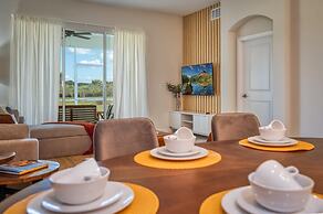 Chic Modern Condo - Spacious Mickey Bed Game Room