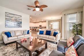 Stunning Home Private Pool Great Location