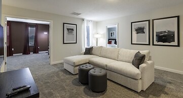 Getaway Delight-8 Bedrooms Pool Great Location