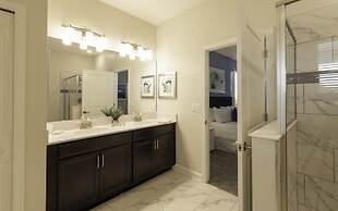 Getaway Delight-8 Bedrooms Pool Great Location