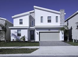 Getaway Delight-8 Bedrooms Pool Great Location