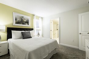 Getaway Delight-8 Bedrooms Pool Great Location