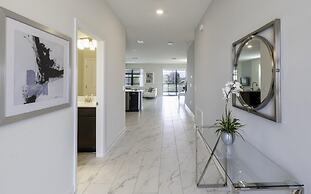 Getaway Delight-8 Bedrooms Pool Great Location