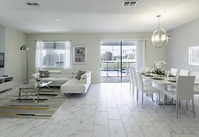 Getaway Delight-8 Bedrooms Pool Great Location