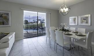 Getaway Delight-8 Bedrooms Pool Great Location