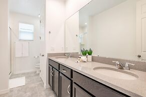 Stunning 7BR Retreat Private Pool Perfect Location