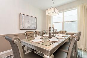 Stunning 7BR Retreat Private Pool Perfect Location