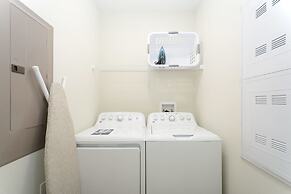 Stunning Storey Lake Villa Prime Location