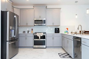 Super Nice and Spacious 9bdr Home