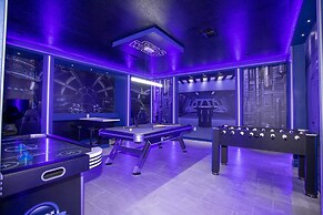 Ultimate Themed Luxury - Game Room Theater Pool