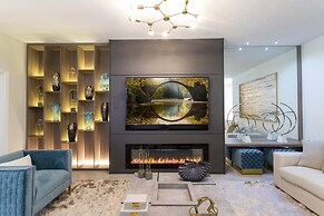 Ultimate Themed Luxury - Game Room Theater Pool