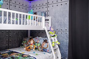 Ultimate Themed Luxury - Game Room Theater Pool