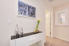 Luxury Oasis - Private Pool Prime Location