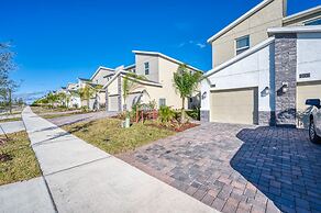 Modern 2BR Condo w Mickey Room - Family Perfection