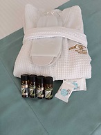 Navarino Luxe Suites with Sea View