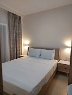 Navarino Luxe Suites with Sea View