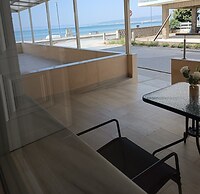 Navarino Luxe Suites with Sea View