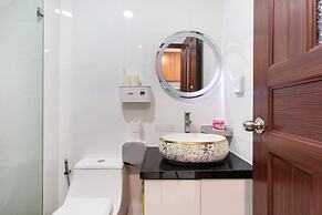 Luxury Millenium Apartment