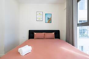 Luxury Millenium Apartment