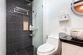 Luxury Millenium Apartment