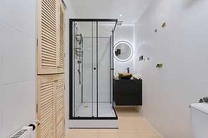 Stylish Wroclaw Apartment by Renters