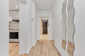 Stylish Wroclaw Apartment by Renters