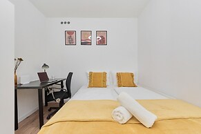 Stylish Wroclaw Apartment by Renters