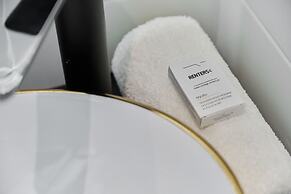 Stylish Wroclaw Apartment by Renters