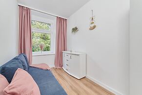 Stylish Wroclaw Apartment by Renters