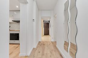 Stylish Wroclaw Apartment by Renters