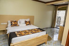 Triple Tee Gardens & Accomodation