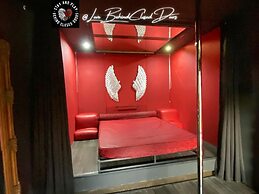 Stay & Play at Lovebehindcloseddoors