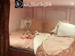 Stay & Play at Lovebehindcloseddoors