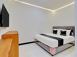 Collection O 92972 Gaharu Hotel