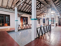 SPOT ON 92983 Hotel Ayu