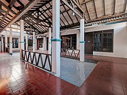 SPOT ON 92983 Hotel Ayu