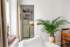 Quaint studio with a prime location