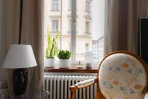 Quaint studio with a prime location