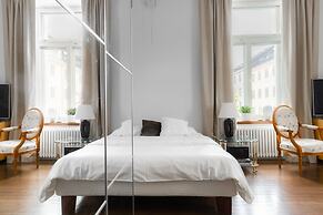 Quaint studio with a prime location