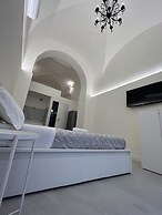 Motta Palace Apartments and Rooms