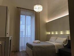 Motta Palace Apartments and Rooms