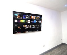 Remarkable 4-bed House in Bradford