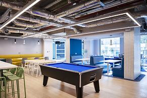 Coleman Court Summer Apartments