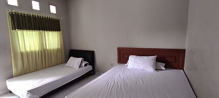 OYO 93051 Wisma Syariah Buloe Near Lapangan Abubakar Lambogo Batili En