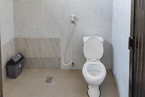 OYO 93051 Wisma Syariah Buloe Near Lapangan Abubakar Lambogo Batili En