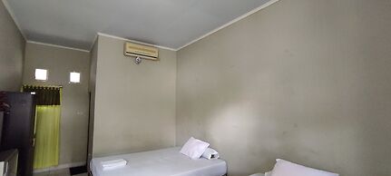 OYO 93051 Wisma Syariah Buloe Near Lapangan Abubakar Lambogo Batili En