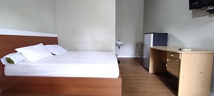 OYO 93051 Wisma Syariah Buloe Near Lapangan Abubakar Lambogo Batili En