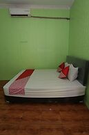 OYO 93021 Kost Dison