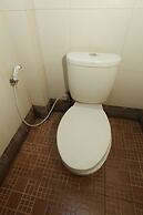 OYO 93021 Kost Dison